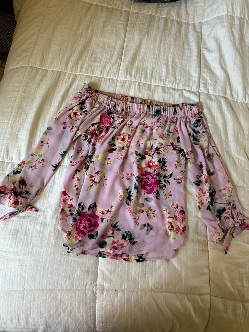 Express Floral Off-Shoulder Top in Light Pink with Multicolor Print
